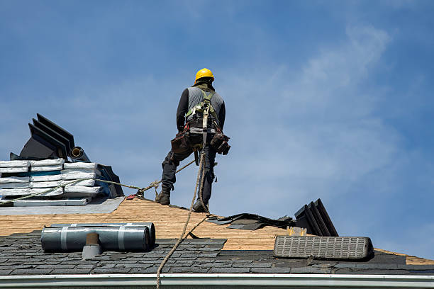 Professional Roof Installation technician working in Skidmore, TX
